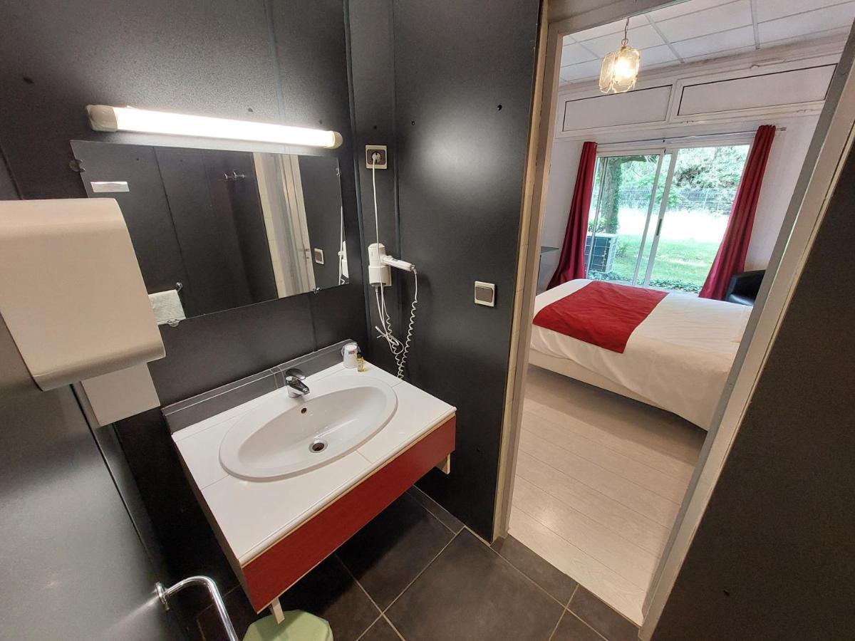 Logis Hotels - Hotel Et Restaurant Le Relais Des Garrigues Grisolles エクステリア 写真