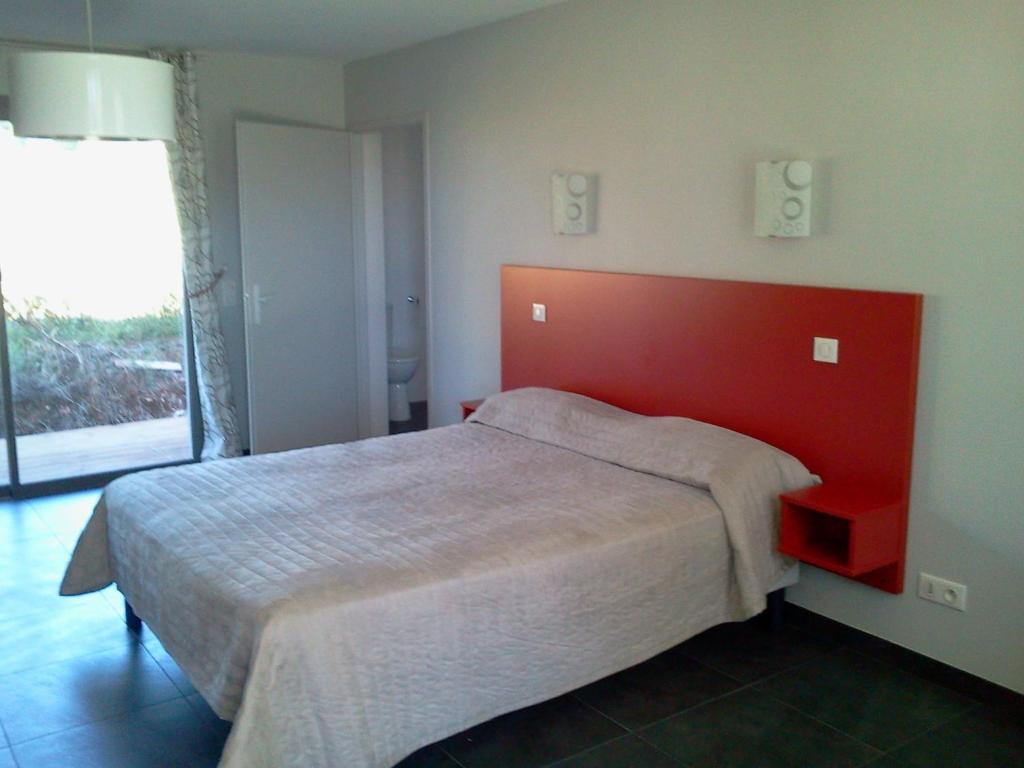 Logis Hotels - Hotel Et Restaurant Le Relais Des Garrigues Grisolles 部屋 写真